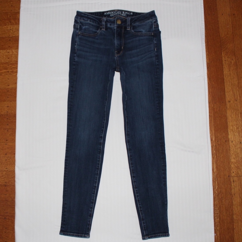 EUC Dark Wash AEO Super Stretch Hi-Rise Jegging